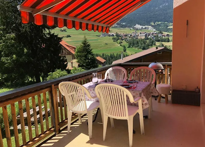 Abitaziun Silvia Sur Baselgia